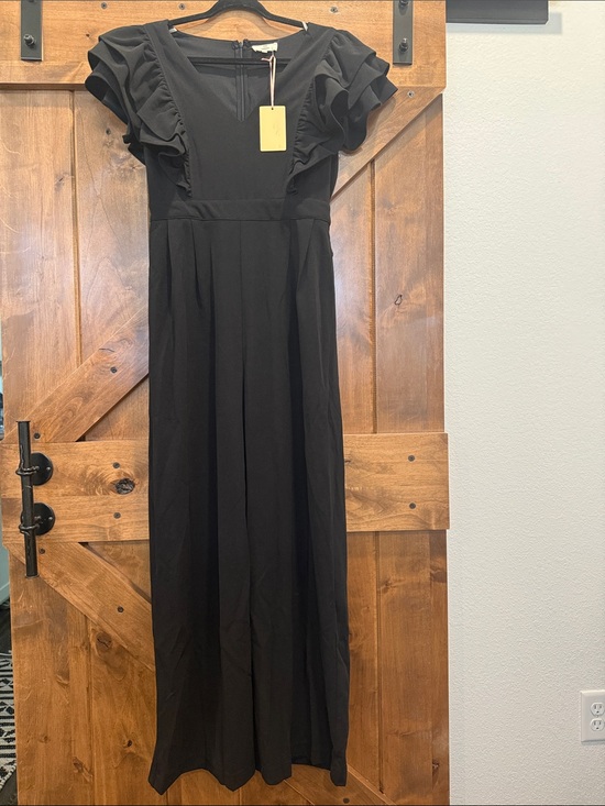 entro Pants - Black Ruffle Sleeve Maxi Dress